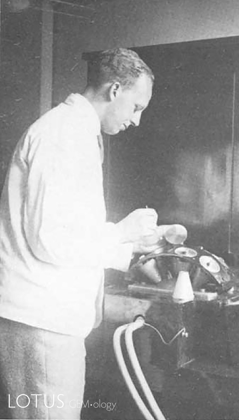 Figure 1 (left). B.W. Anderson pictured setting up pearls on the Laue diffraction cones dated in the late 1920s.